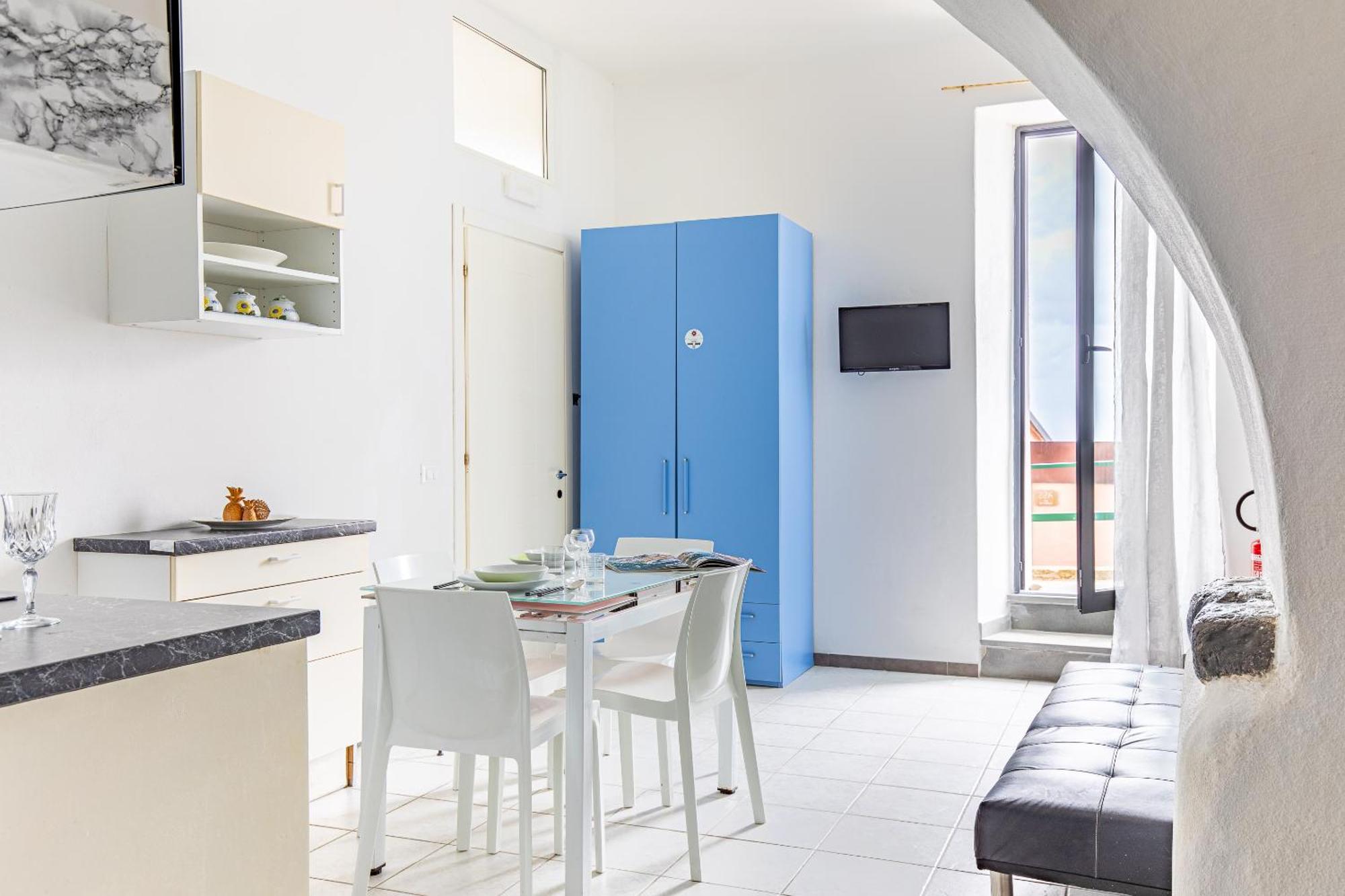 Pepita Apartment , Big Window To The Sea มานารอลา ภายนอก รูปภาพ